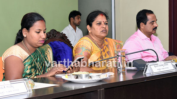 ತಿಂಗಳೊಳಗೆ ನಗರಸಭೆ ವ್ಯಾಪ್ತಿಯಲ್ಲಿನ ಗೂಡಂಗಡಿಗಳ ಸರ್ವೆ